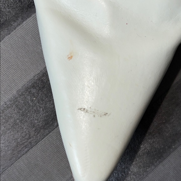 ❄️ LUXE IVORY FAUX FUR LACE-UP COUTURE BOOTS ❄️ - Picture 9 of 9